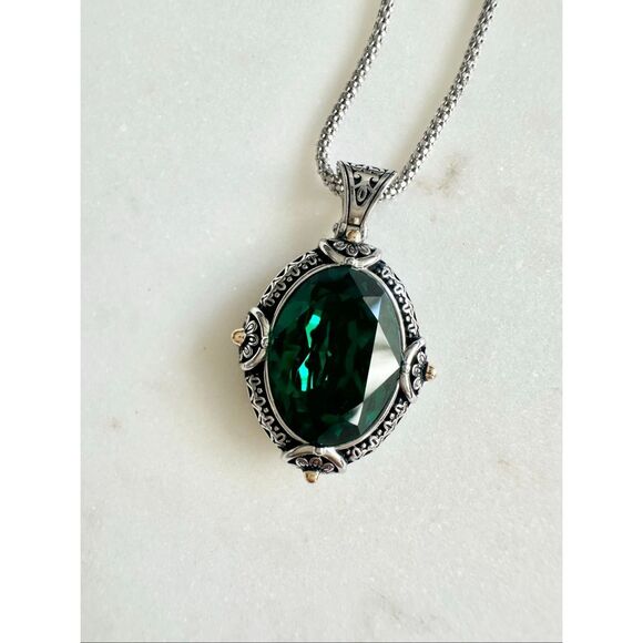Emerald green crystal oval pendant necklace with sterling silver and 14 gold pla - Picture 8 of 14